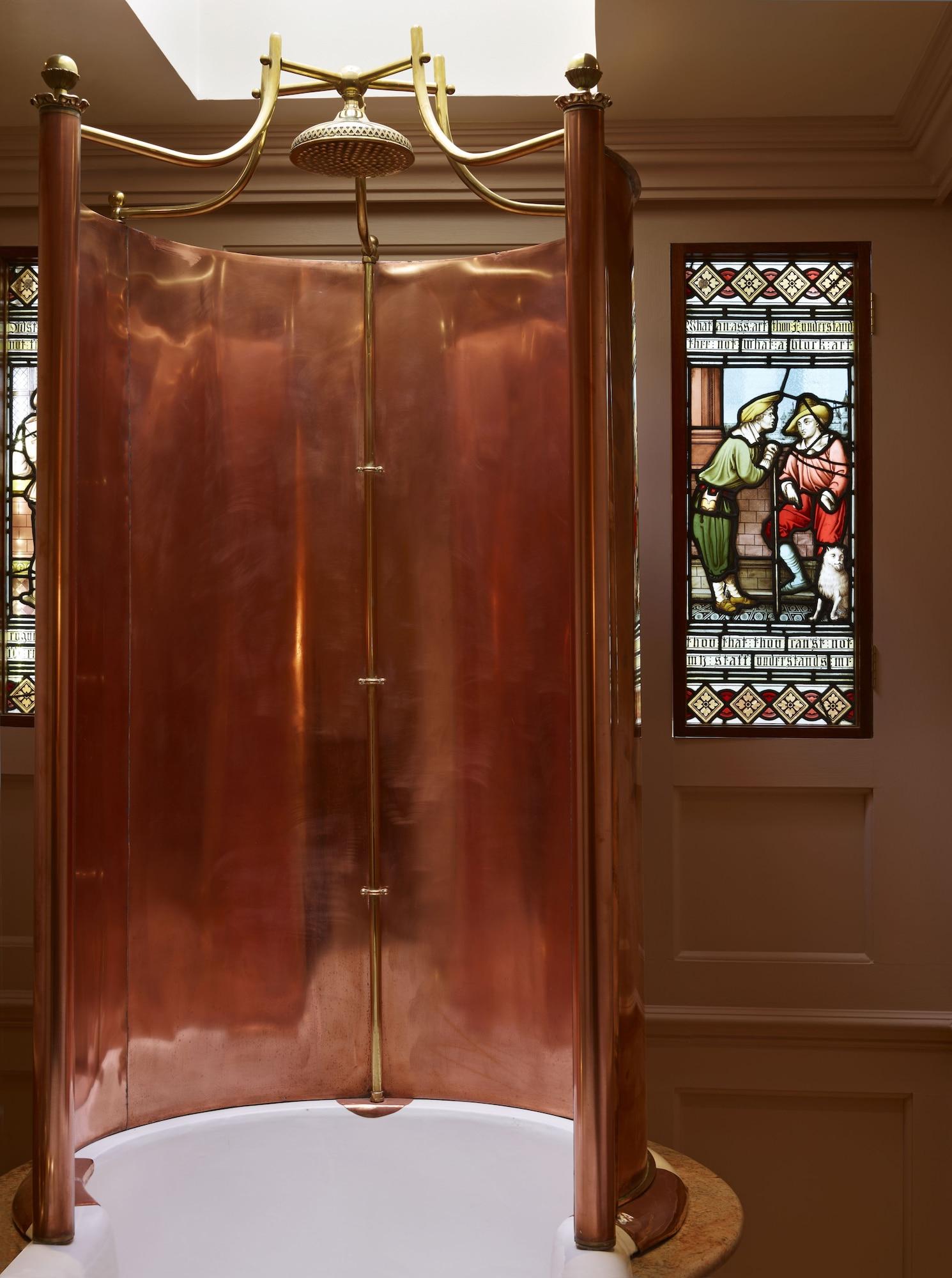 Batty Langley'S Otel Londra Dış mekan fotoğraf The door to the sanctuary