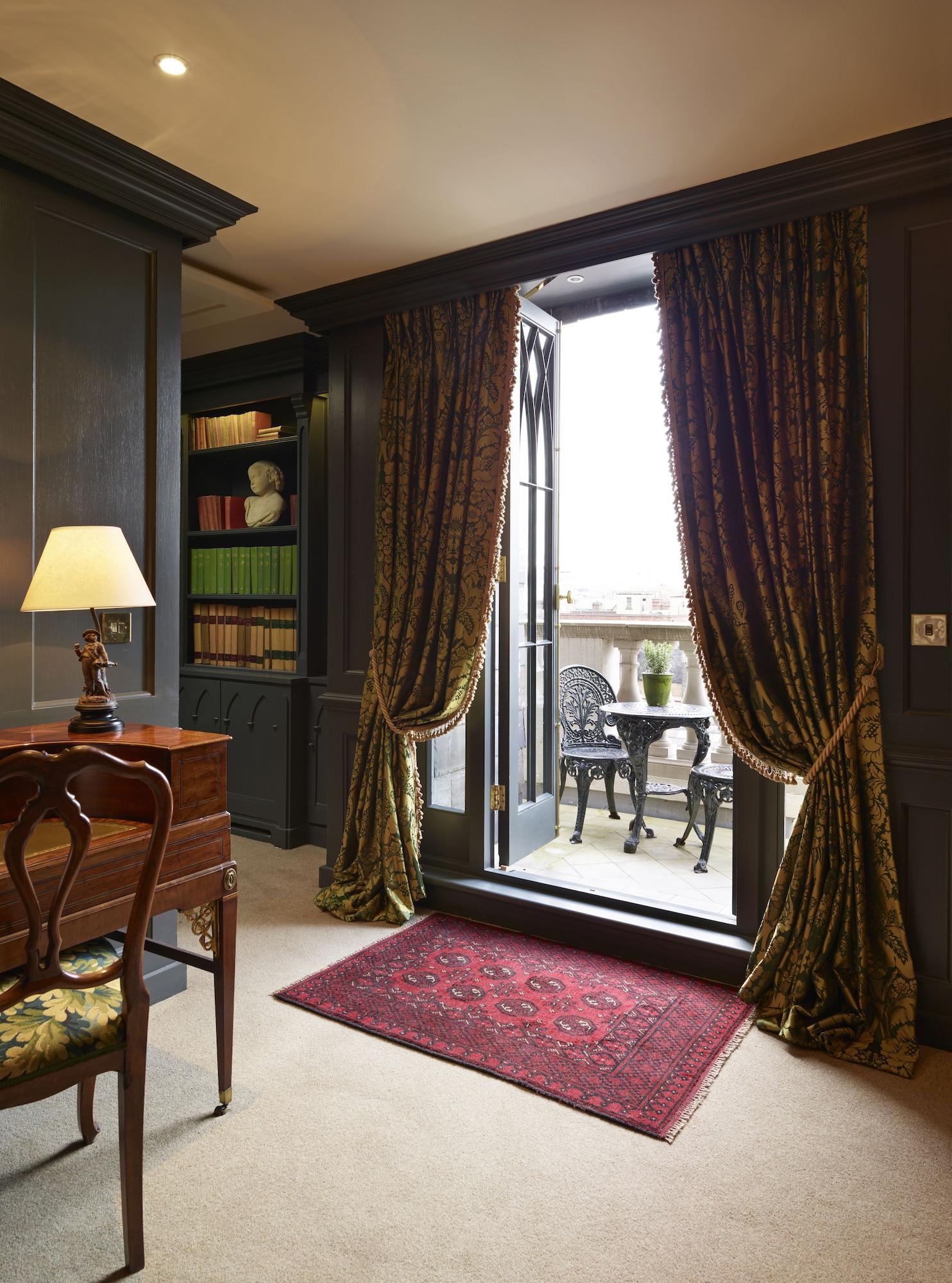 Batty Langley'S Otel Londra Dış mekan fotoğraf A room at the hotel